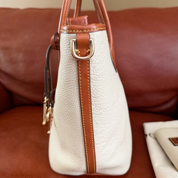 Dooney & Bourke Cream Leather Pebble Grain Handle Tote Bag + Matching Wallet - Picture 5 of 15